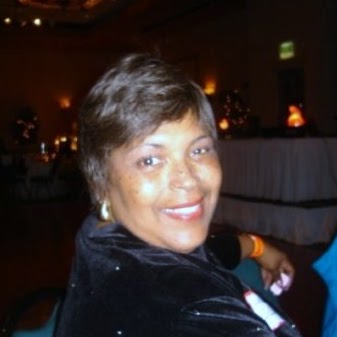 Lynn Williams Photo 32