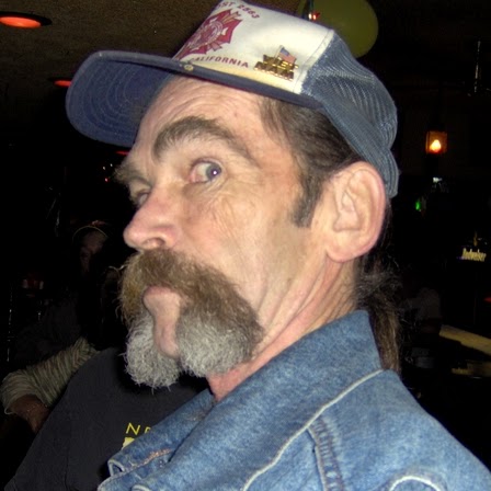 Phil Elliott Photo 44