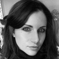 Hannah Macfarlane Photo 6