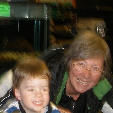 Helen Nelson Photo 15