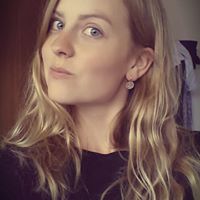 Stephanie Buck Photo 9