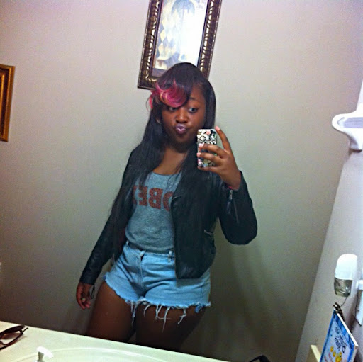 Christina Walls Photo 10