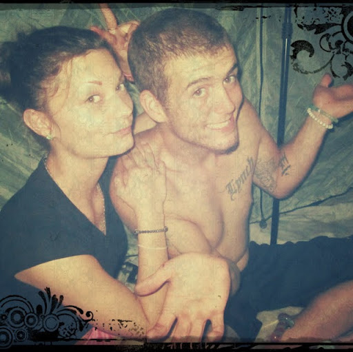 Victoria Lynch Photo 30