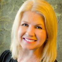 Suzanne Landis Photo 8