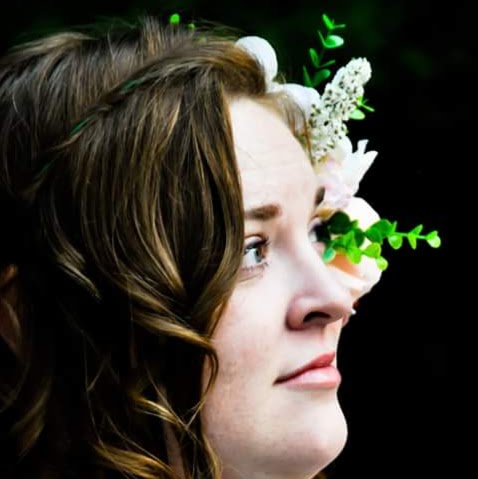 Stephanie Webb Photo 27