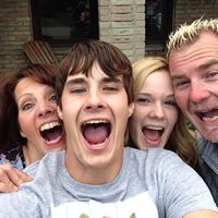 Jennifer Newton Photo 33