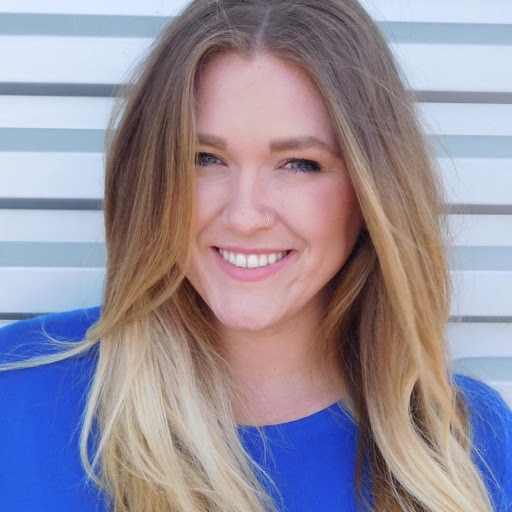 Erika Fisher Photo 22