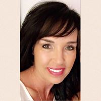 Mandy Burns Photo 15