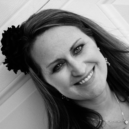 Stephanie Conrad Photo 14