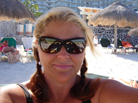 Tracy Castle Photo 14