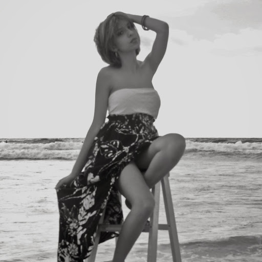 Elizabeth Bernard Photo 24