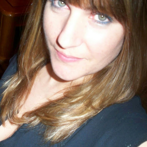 Elizabeth Healy Photo 12