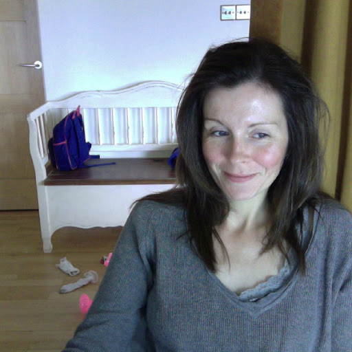 Gillian Davies Photo 22