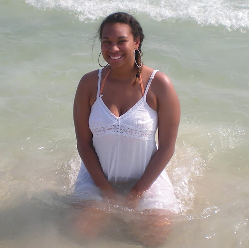 Jessica Nieves Photo 31