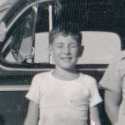 Tommy Fields Photo 13