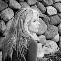 Suzanne Mathis Photo 28