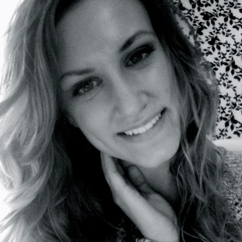 Natalie Novak Photo 17