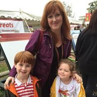 Jennifer Thorp Photo 10
