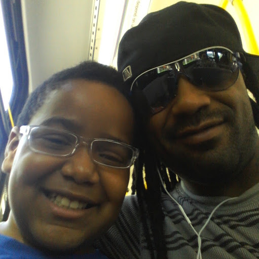 Michael Holley Photo 37