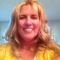 Colleen Warren Photo 34