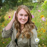 Julia Rhodes Photo 18