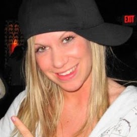 Sarah Wolfe Photo 24