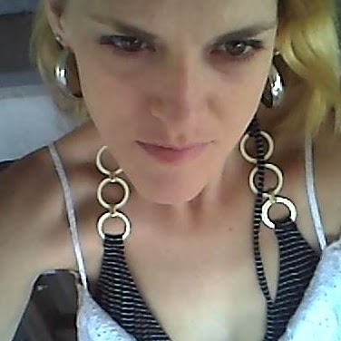 Julie Flynn Photo 15