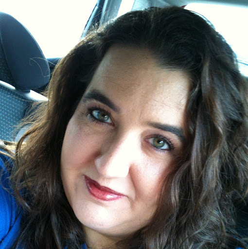 Sara Elliott Photo 31