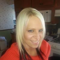 Jennifer Lindstrom Photo 10