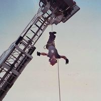 Robert Dietz Photo 29