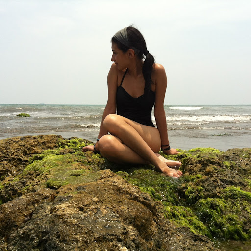 Erika Padilla Photo 17