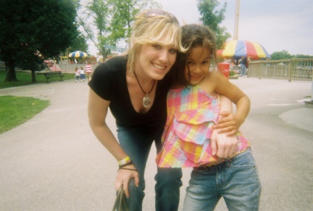Amy Lowe Photo 20