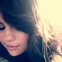 Elizabeth Weatherly Photo 6