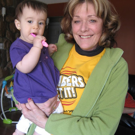 Lynne Heath Photo 5