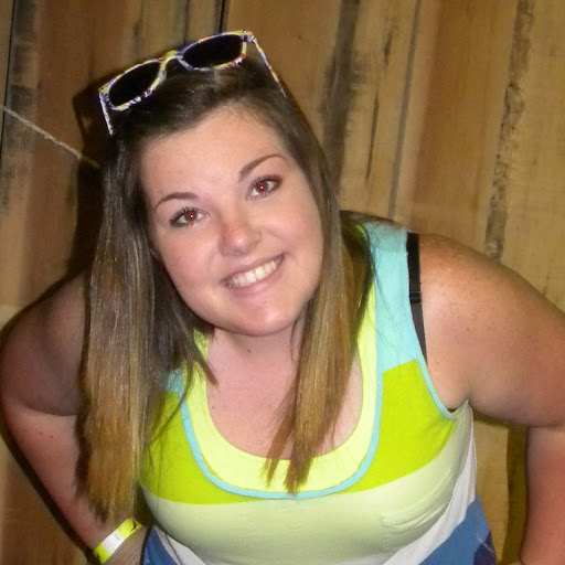 Lindsey Roberson Photo 14