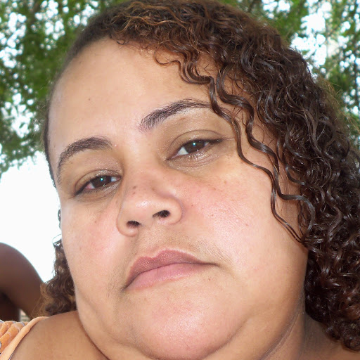 Monica Alves Photo 38