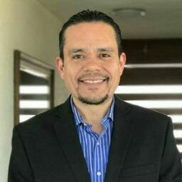 Adrian Aguilar Photo 21