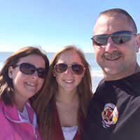 Julie Richter Photo 13