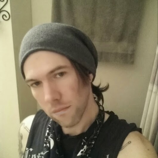 Dustin Perry Photo 31