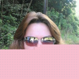 Alicia Meadows Photo 3