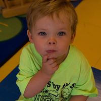 Laura Hanley Photo 10