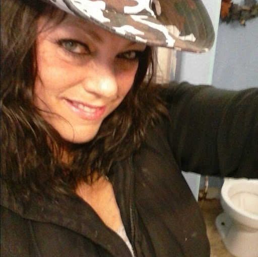 Christine Rivera Photo 30