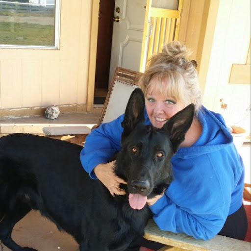 Laurie Smallwood Photo 4