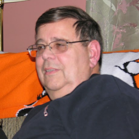 Frank Small Photo 26