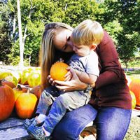 Katherine Henley Photo 20