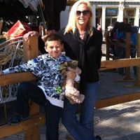 Robin Reynolds Photo 15