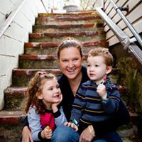 Elizabeth Gibbons Photo 25