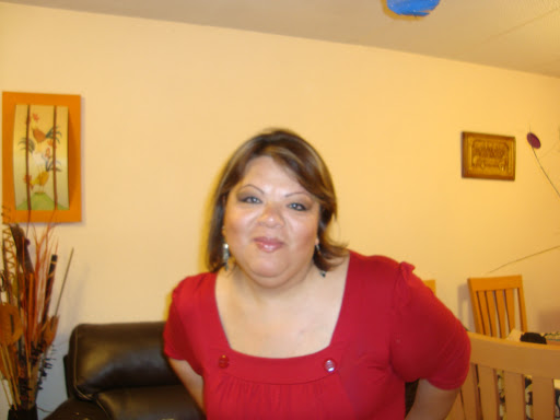 Edna Guzman Photo 18