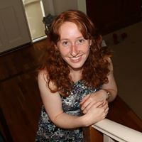 Laura Ayres Photo 38