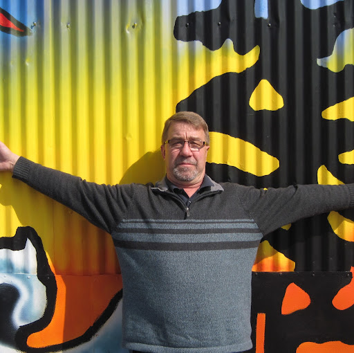 Jonathan Lyon Photo 18